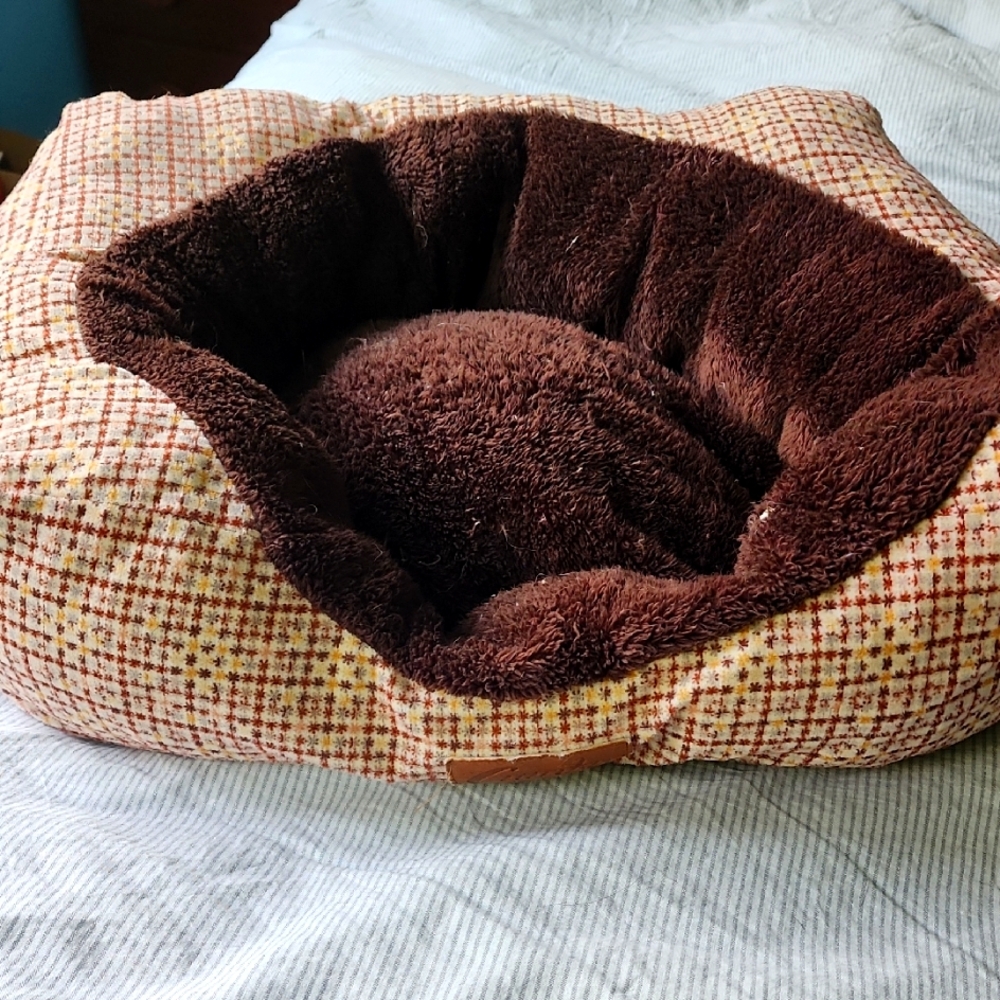 Pet Bed - Size Small Brown